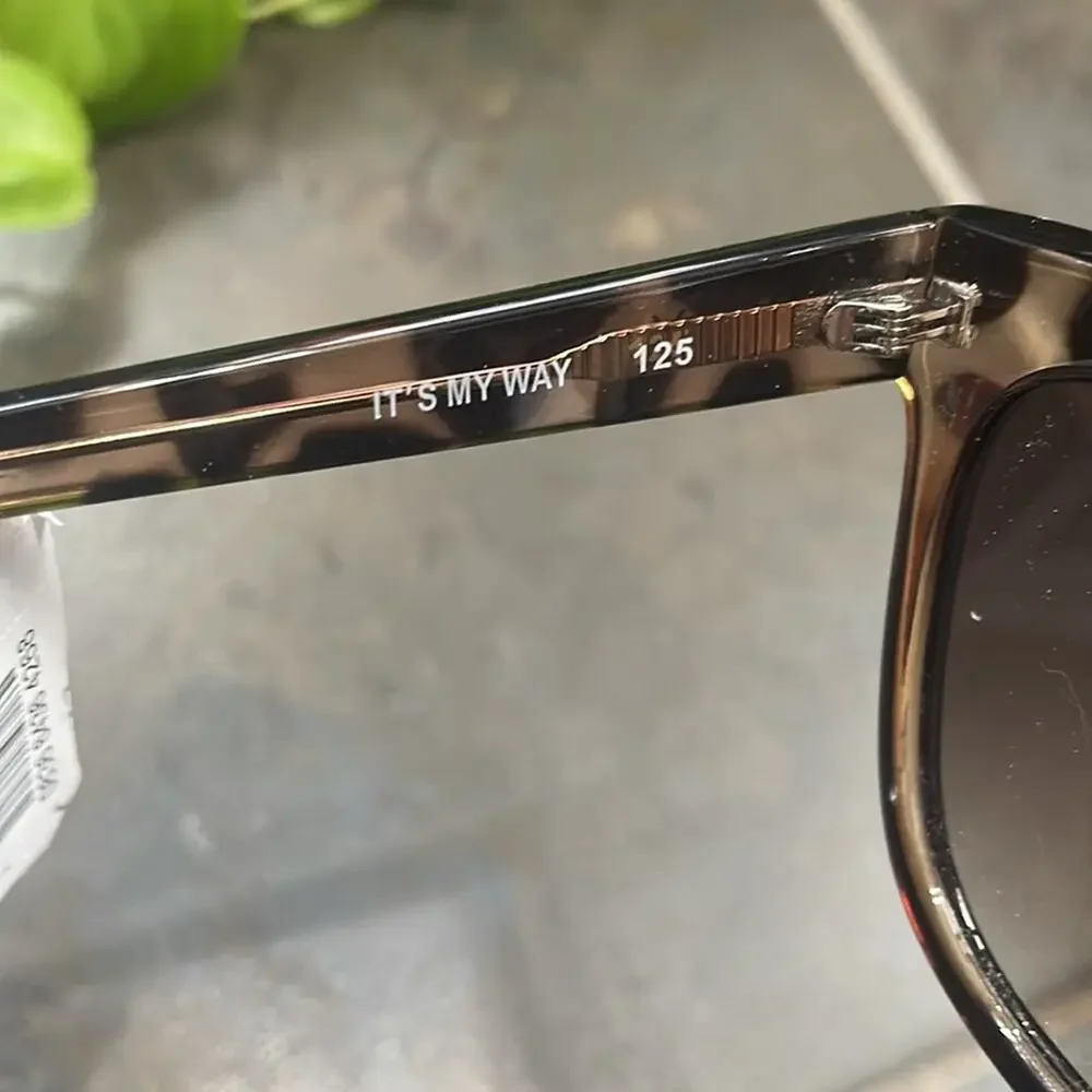 Quay It’s My Way‎ Cat Eye Tortoiseshell Gradient Sunglasses New